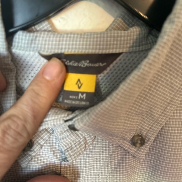 Eddie Bauer Men's Size Medium Travex Free Dry Short Sleeve Button Down Shirt - Picture 4 of 10